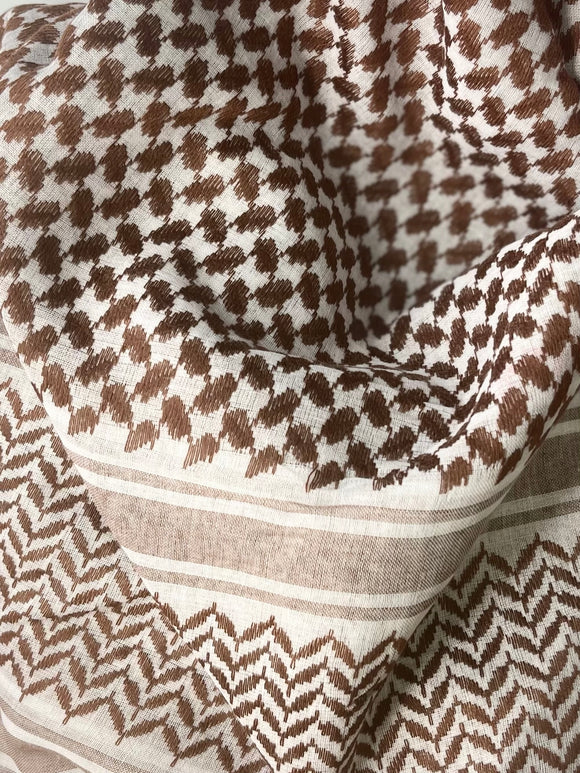 Kiffeyeh bag -White and Chocolate Brown in