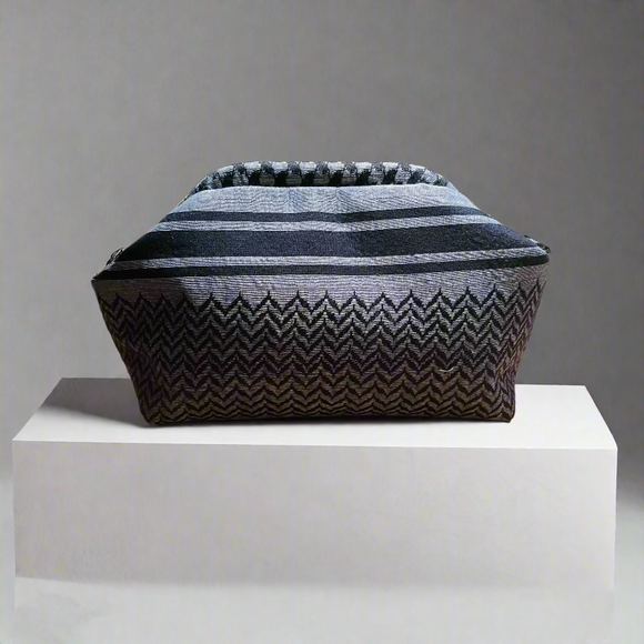 Kiffiyeh clutch